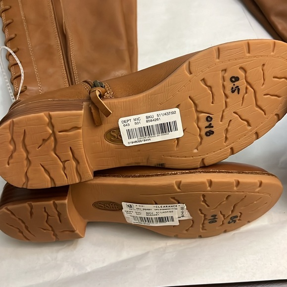 Sofft Sharnell II Leather Boots - Picture 15 of 16